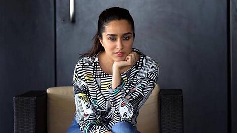 படத்தில்தான் கெட்டவர்களை அடிக்க முடியும்: ஷ்ரத்தா கபூர்