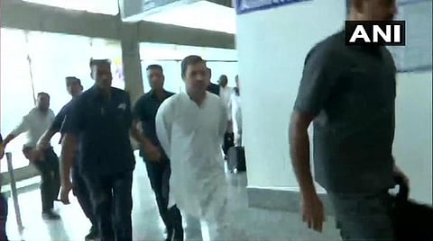 காஷ்மீர் சென்ற ராகுல் காந்தி உள்ளிட்ட 11 தலைவர்களும் திருப்பி அனுப்பப்பட்டனர்: விமான நிலையத்திலே தடுத்து நிறுத்தப்பட்டனர்