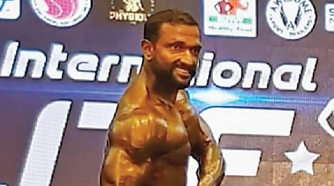 பாடிபில்டரான பிளம்பர்!