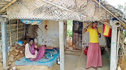 திம்மநாயக்கன்பட்டி கிராமத்தில் பிரதமர் வீடு கட்டும் திட்டத்தின்கீழ் வீடு கட்டியதாகக் கூறப்படும் ஜி.கலைமணி என்பவரின் வீடு.