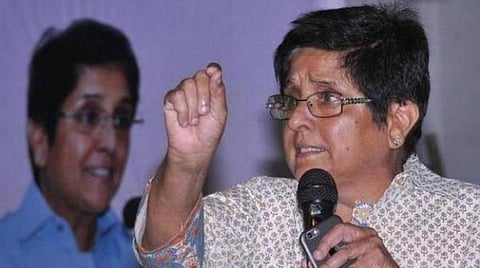 புதுச்சேரி, காரைக்காலில் 2 சாலைகளுக்கு கருணாநிதி பெயர் சூட்ட கிரண்பேடி ஒப்புதல்