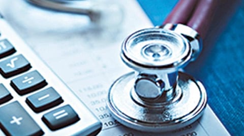 பணியில் இருக்கும் டாக்டர்கள் மீது தாக்குதல் நடத்தினால் 10 ஆண்டு சிறை﻿: ﻿புதிய சட்டம் கொண்டுவருகிறது மத்திய அரசு ﻿