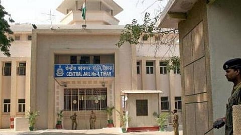 புதுடெல்லியில் உள்ள ஆசியாவிலேயே மிகப்பெரிய திகார் சிறைச்சாலை.