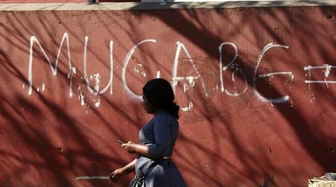 மறைந்த ஜிம்பாப்வே அதிபர் முகாபே ஒரு சாம்பியன்: தென் ஆப்பிரிக்க அதிபர் புகழாஞ்சலி