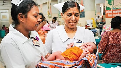 செவிலியரைப் போற்றுவோம்﻿