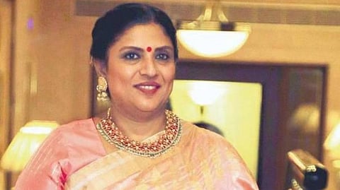 விஜய் தொலைக்காட்சியில் தொடர்ந்த உருவக் கேலி: ஸ்ரீப்ரியா கடும் எதிர்ப்பு