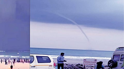 தனுஷ்கோடியில் பதிவு செய்யப்பட்ட சுழல்காற்று காட்சிகள்.