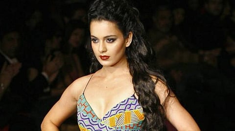 'தலைவி அப்டேட்': 4 கெட்டப்களில் கங்கணா