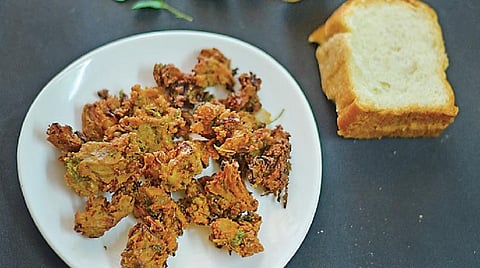 தலைவாழை: பிரெட் பக்கோடா