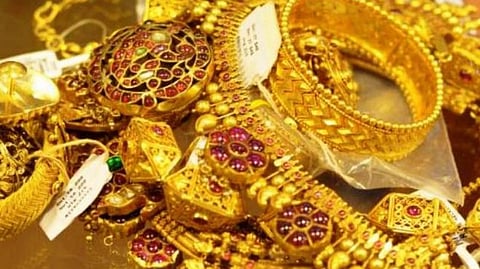 ﻿தங்கம் விலை சரிவு பவுனுக்கு ரூ.224 குறைந்தது﻿