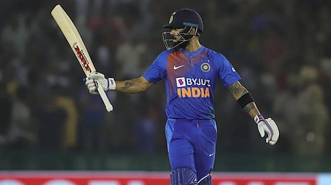 தெ.ஆப்பிரிக்காவுக்கு எதிரான டி20 போட்டியில் அரைசதம் அடித்த விராட் கோலி : படம் உதவி ட்விட்டர்