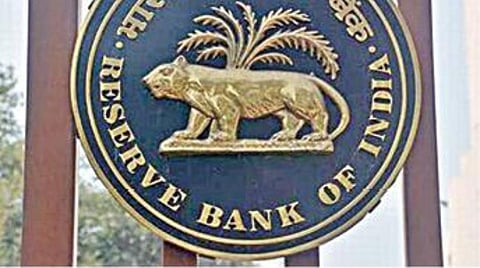 ஆர்பிஐ-யின் விதிமுறை வங்கிகளை பாதிக்கும் பொருளாதார ஆய்வு நிறுவனம் மூடி’ஸ் எச்சரிக்கை