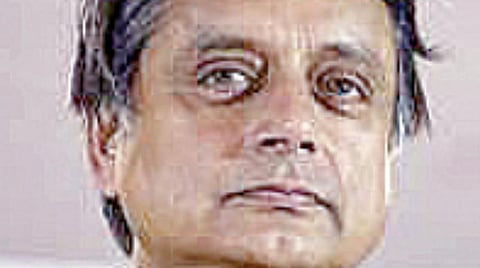 மும்மொழி கொள்கையை ஆதரிக்கிறேன்: காங்கிரஸ் மூத்த தலைவர் சசிதரூர் பேச்சு