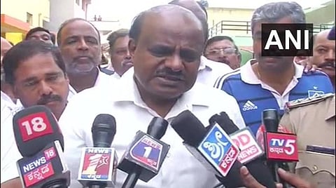 கர்நாடக இடைத்தேர்தலில் தனித்துப் போட்டியிடும் முடிவில் மாற்றமில்லை: குமாரசாமி உறுதி