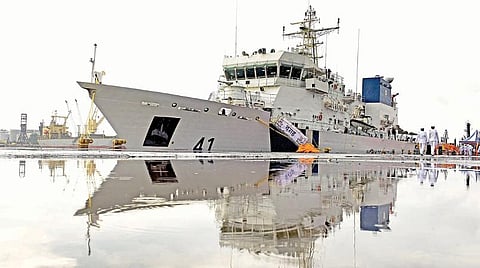 இந்திய தயாரிப்பு ‘வராஹா’ ரோந்து கப்பல் அர்ப்பணிப்பு; எந்த அச்சுறுத்தலையும் எதிர்கொள்ள தயார் நிலையில் முப்படைகள்: பாதுகாப்புத் துறை அமைச்சர் ராஜ்நாத் சிங் தகவல்
