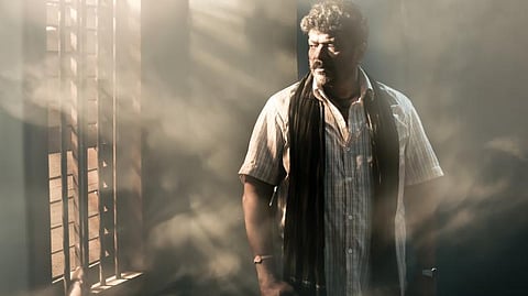 அருவருப்பான செயல்: பார்த்திபன் காட்டம்