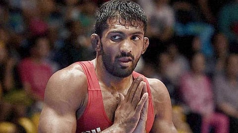 முன்னாள் இந்திய ஹாக்கி கேப்டன் சந்தீப் சிங், ஒலிம்பிக் பதக்க வீரர் யோகேஷ்வர் தத் பாஜகவில் இணைந்தனர்