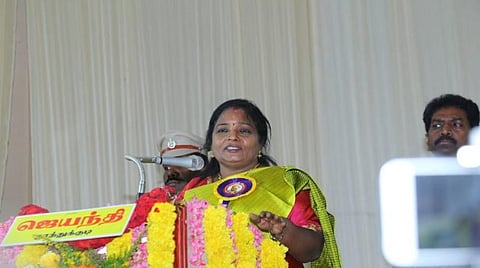 பாரதியின் பாடல்களைக் கற்றுக் கொள்ளும் பெண்களுக்கு கோழைத்தனம் வருவதற்கு வாய்ப்பில்லை: தெலங்கானா ஆளுநர் தமிழிசை