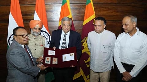 காந்தியின் 150-வது பிறந்த நாள்: சிறப்பு தபால் தலைகளை வெளியிட்ட இலங்கை