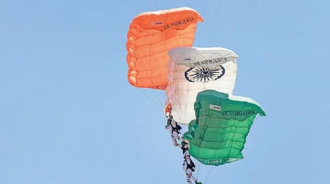 இன்று என்ன?- இந்திய விமானப் படை தினம் கொண்டாட்டம்