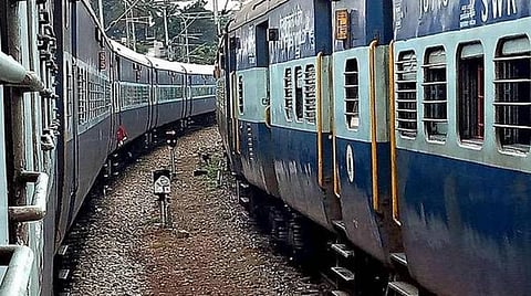 அவசரகால உதவிக்கு மாம்பலம், பெரம்பூர் உள்ளிட்ட ﻿10 ரயில் நிலையங்களில் இலவச மருத்துவ மையம்: விரைவில் திறக்கப்படும் என அதிகாரிகள் தகவல்