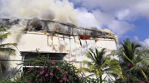 தேனியில் மசாலா தொழிற்சாலையில் பயங்கர தீ விபத்து