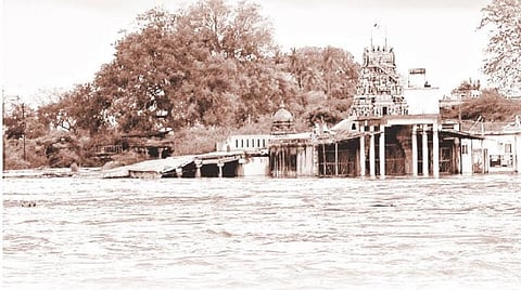 வாழ்வு இனிது: சுழித்தோடும் நினைவுகள்