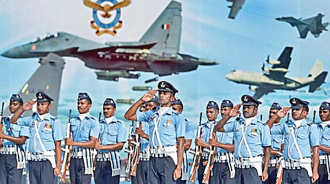 சுலபத்தவணையில் சிங்காசனம் 2: போர் விமானியாக பறக்கலாம் வாங்க!