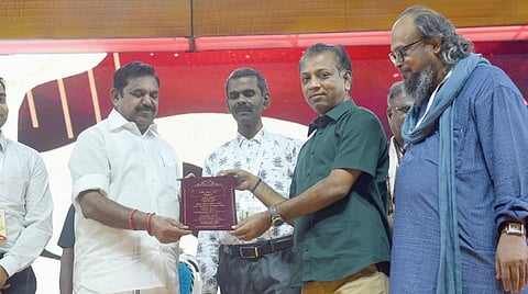 அரசு திட்டங்கள் குறித்த செய்திகளுக்கு முன்னுரிமை: நியூஸ் 7 தொலைக்காட்சி விருது நிகழ்ச்சியில் ஊடகங்களுக்கு முதல்வர் வேண்டுகோள்