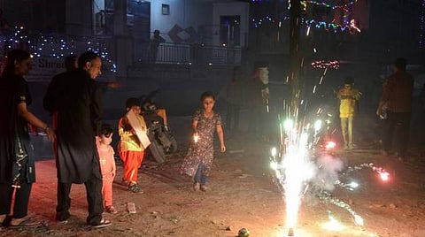 தீபத் திருநாளை ஒளிமயமாக்குங்கள்!