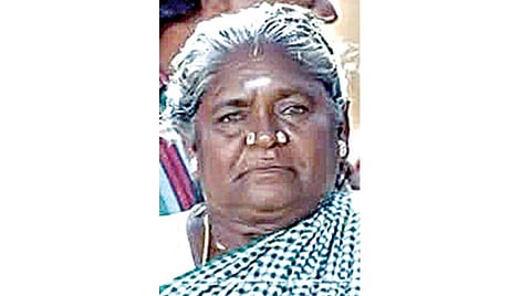 பாடகி பரவை முனியம்மா மருத்துவமனையில் அனுமதி