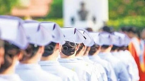 தமிழகம் முழுவதும் காலியாக உள்ள 1,234 கிராம சுகாதார செவிலியர் பணிகளுக்கு விண்ணப்பிக்கலாம்: மருத்துவ பணியாளர் தேர்வு வாரியம் அறிவிப்பு 