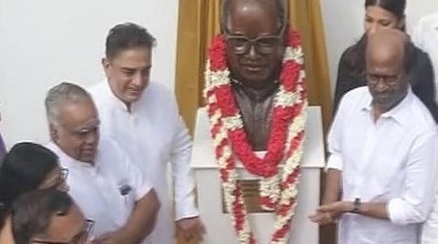 கமல் அலுவலகத்தில் பாலசந்தர் சிலை திறப்பு: ரஜினி பங்கேற்பு