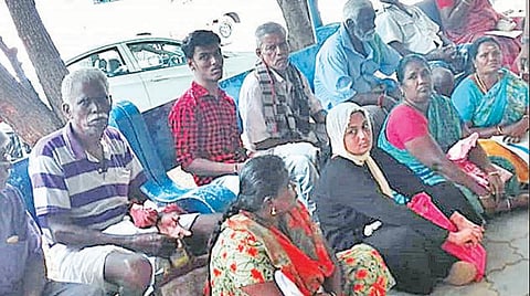 வெள்ளிக்கிழமைதோறும் நடைபெறும் முகாமில்﻿ ﻿மாற்றுத்திறனாளிகளை பரிசோதிக்க நரம்பியல் மருத்துவர்கள் வருவதில்லை﻿: ﻿அரசு மருத்துவமனையில் அலட்சியம் காட்டுவதாக புகார் ﻿