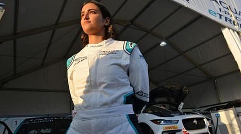 சவுதியின் முதல் பெண் கார் ரேஸ் ஒட்டுநர்: வரலாற்றில் இடம்பெற்ற ரீமா ஜுஃபாலி