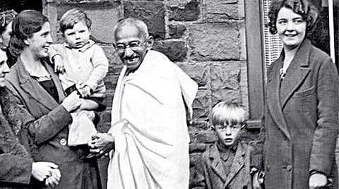 காந்தியும் சாதாரண மக்களின் சக்தியும்