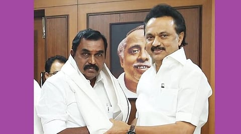 முதல்வர் எடப்பாடி பழனிசாமியின் சகோதரர் திமுகவில் இணைந்தார்: அதிமுக மக்களுக்கு எதுவும் செய்யவில்லை என புகார்