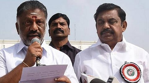 உள்ளாட்சி தேர்தல் குறித்து விவாதிக்க﻿ ﻿அதிமுக மாவட்ட செயலாளர்கள் கூட்டம் இன்று நடக்கிறது﻿: ﻿முதல்வர், துணை முதல்வர் பங்கேற்பு﻿