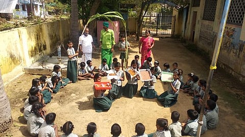 உலக மண் தினத்தையொட்டி அரசு பள்ளி மாணவர்களுக்கு மண்வளம் குறித்து விழிப்புணர்வு