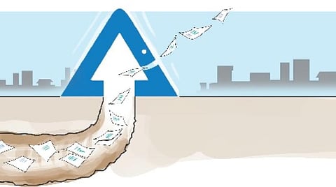 கார்வி எனும் கருப்பு ஆடு?