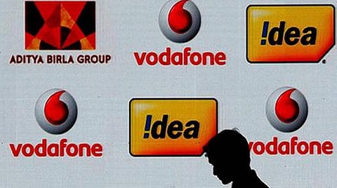 சொத்துகளை விற்று வோடஃபோன் ஐடியா ரூ.17,500 கோடி திரட்ட திட்டம்