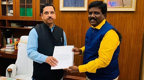 திருவக்கரை தேசிய கல்மரப் பூங்காவைக் காக்க மத்திய அமைச்சர் பிரஹலாத் ஜோஷியிடம் ரவிக்குமார் மனு