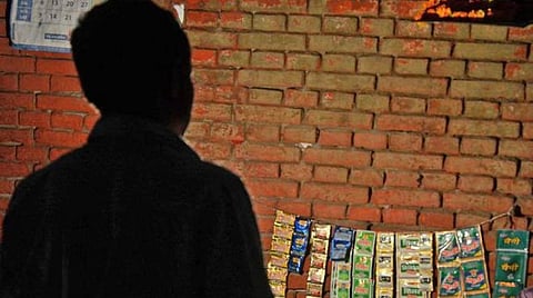 விருதுநகரில் ரூ.5 லட்சம் மதிப்பிலான குட்கா பறிமுதல்