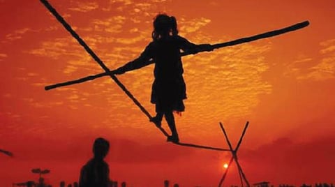 அன்றொரு நாள் இதே நிலவில் 36: துரியோதனனை விரட்டிய பெண்கள்