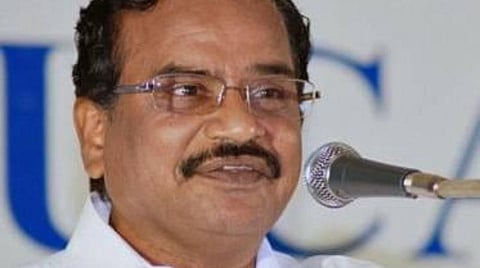 மதத்தை மையமாக வைக்காமல் மனிதத்தை மையமாக வைத்து குடியுரிமை சட்டத்தைத் திருத்துங்கள்: தமிழருவி மணியன்