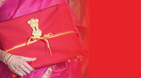 நிர்மலா சீதாராமனின் 2-வது பட்ஜெட் வருமான வரி சலுகையை எதிர்நோக்கும் சம்பளதாரர்கள்