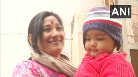 தாய் ஏக்தா சேகருடன் சேர்ந்த மகிழ்ச்சியில் குழந்தை சம்பக் : படம் |ஏஎன்ஐ