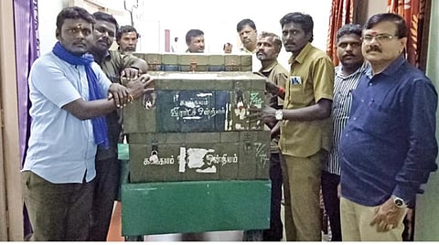 திருப்பூர் மாவட்ட கவுன்சிலர் பதவி: அதிமுக 13 இடங்களில் வெற்றி; திமுக கூட்டணிக்கு 4- தேர்தலில் வெற்றி பெற்றவர்கள் 6-ம் தேதி பதவி ஏற்பு