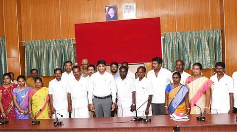 தூத்துக்குடியில் ஒரே நாளில் 3,519 ஊரக உள்ளாட்சி பிரதிநிதிகள் பதவியேற்பு: தலைவர், துணைத் தலைவர் பதவிகளுக்கு ஜன.11-ல் மறைமுக தேர்தல்