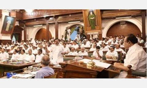 நாடாளுமன்றம், சட்டப்பேரவையில் எஸ்சி, எஸ்டி இடஒதுக்கீடு சட்ட திருத்தத்துக்கு ஒப்புதல்: பேரவையில் தீர்மானம் நிறைவேற்றம்